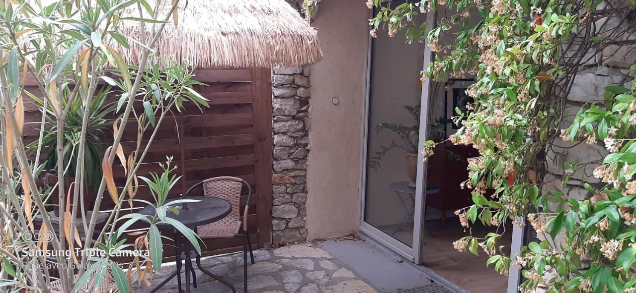Ferienwohnung La Cigale Et La Fourmi Nîmes Exterior foto