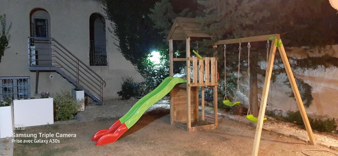 Ferienwohnung La Cigale Et La Fourmi Nîmes Exterior foto